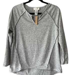 Anthropology Lavender Field Heather Gray Women's Long Sleeve V Neck Shirt